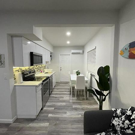 Douglas Rd Apartments Маямі Екстер'єр фото