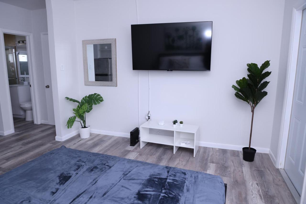 Douglas Rd Apartments Маямі Екстер'єр фото