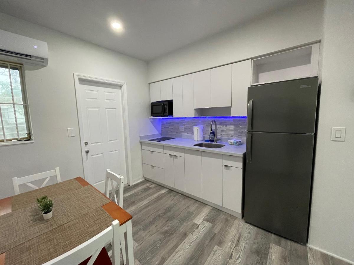 Douglas Rd Apartments Маямі Екстер'єр фото