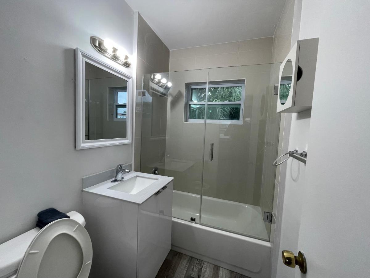 Douglas Rd Apartments Маямі Екстер'єр фото