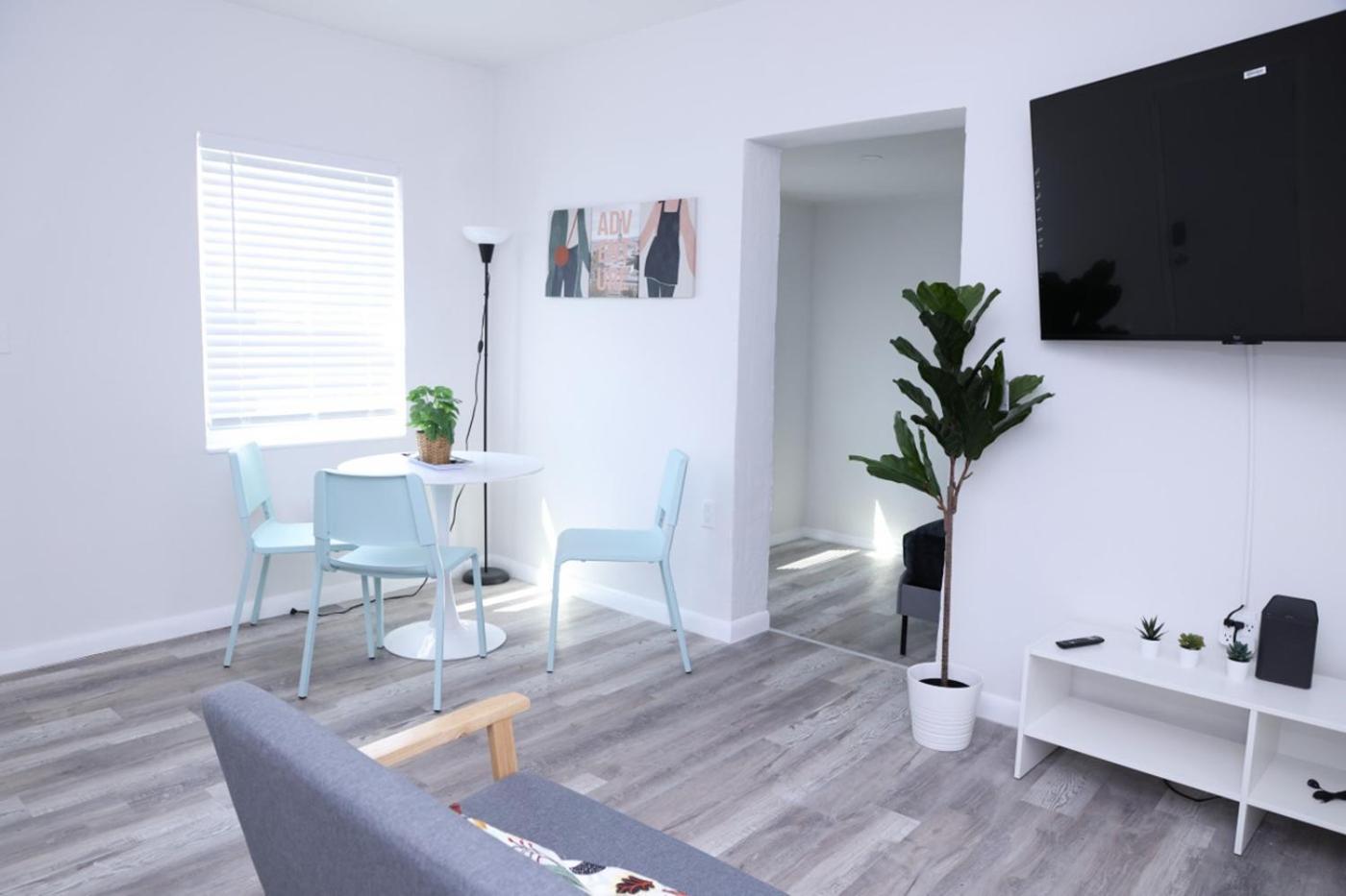 Douglas Rd Apartments Маямі Екстер'єр фото