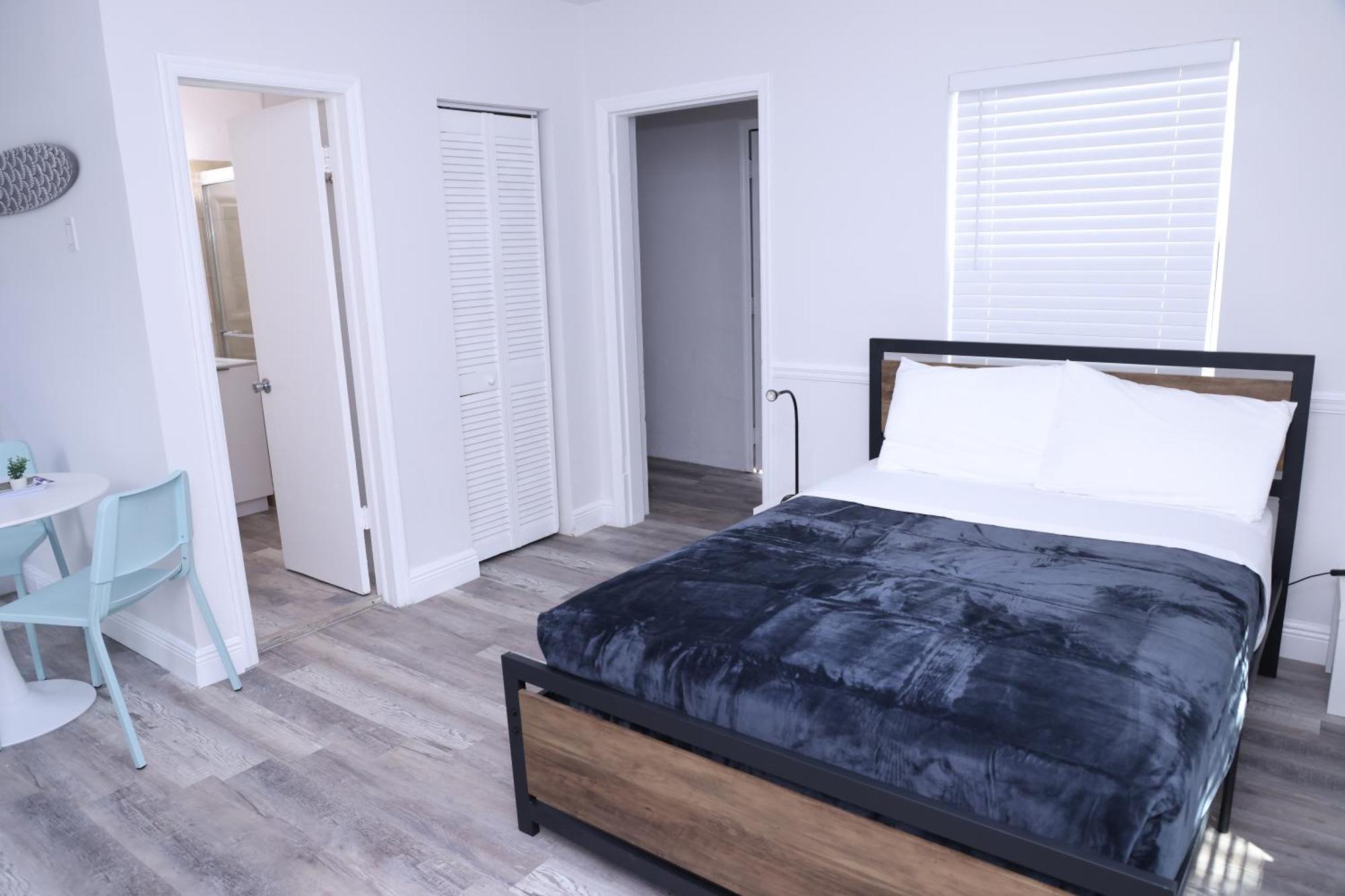Douglas Rd Apartments Маямі Екстер'єр фото