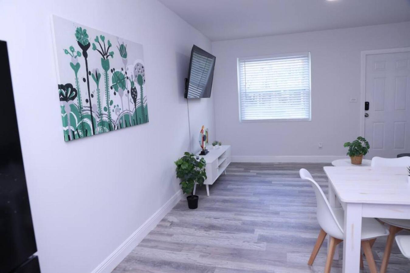 Douglas Rd Apartments Маямі Екстер'єр фото