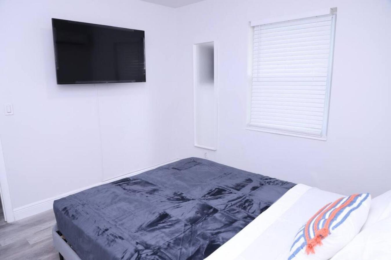 Douglas Rd Apartments Маямі Екстер'єр фото
